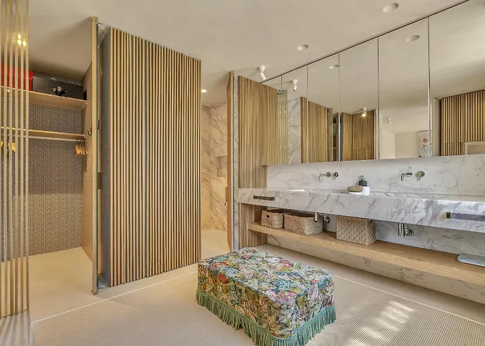 Casa Bambu - Incredible Beachside Townhouse By Finest Holiday home *